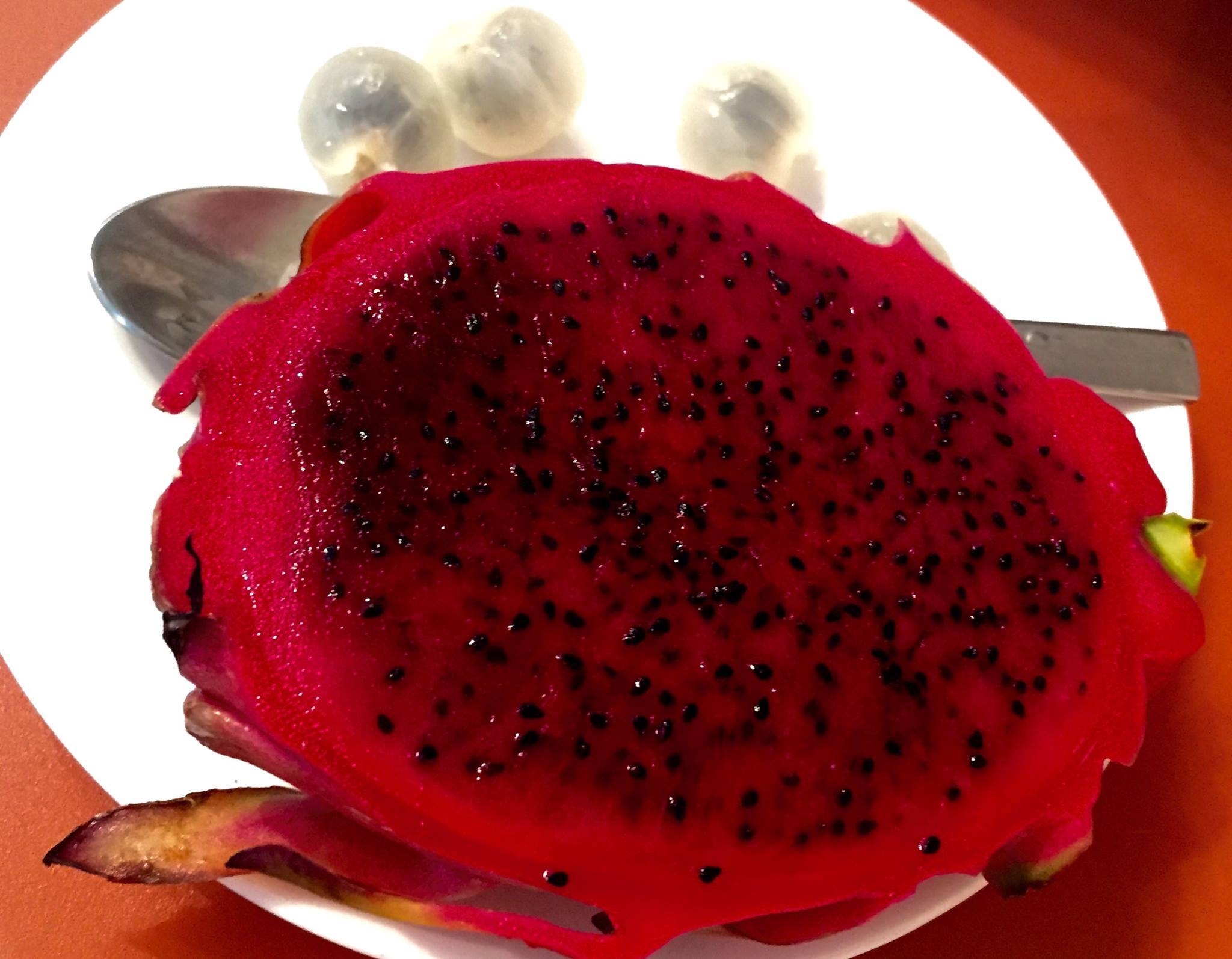 Dragon Fruit (Red Flesh)